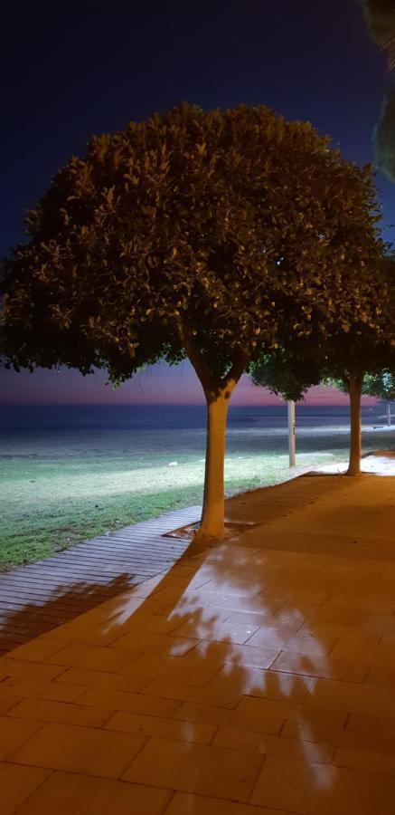Apartment Near The Sea Cambrils Exterior photo